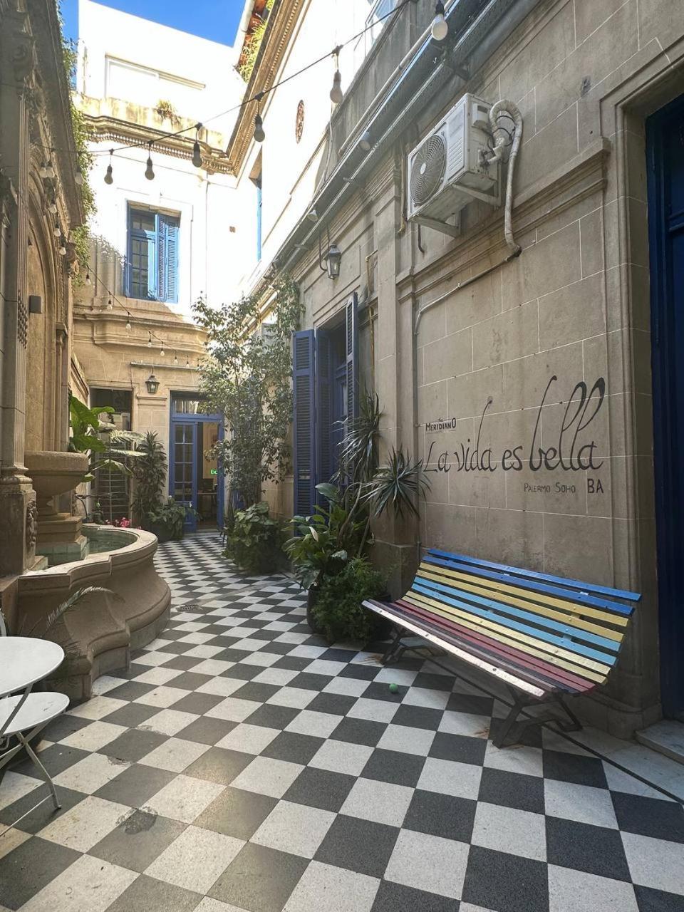 Meridiano Hostel Boutique Buenos Aires Exterior photo